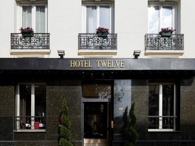Le Twelve Parigi