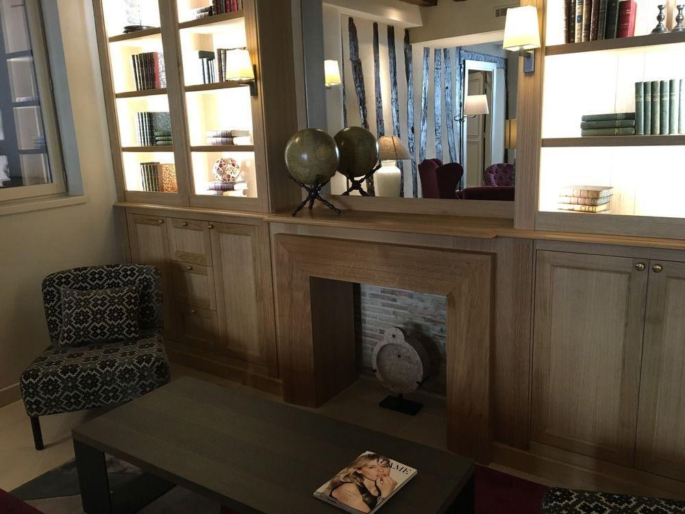Hotel Les Tournelles 3*