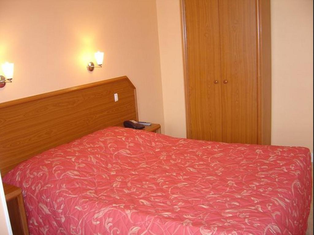 Hotel Le Mediterraneen 3*