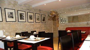 Des Deux Avenues Hotel 3*