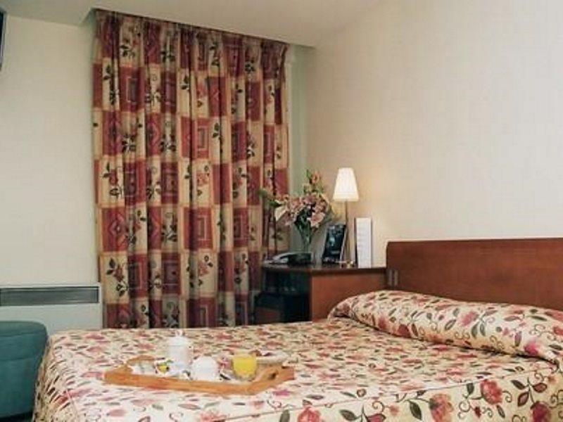 Le Montana 3* Parigi