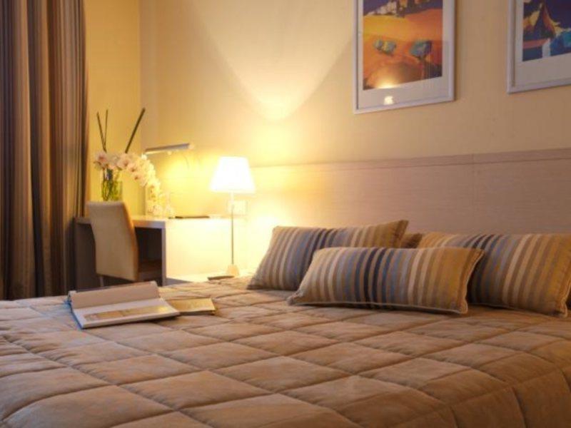 Hotel Le Richemont Paris
