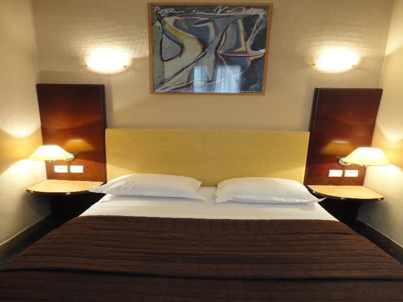 Hotel Clauzel 2*