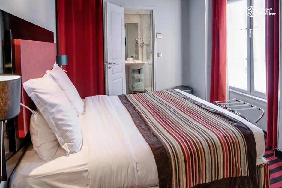 Hotel Les Tournelles Paris