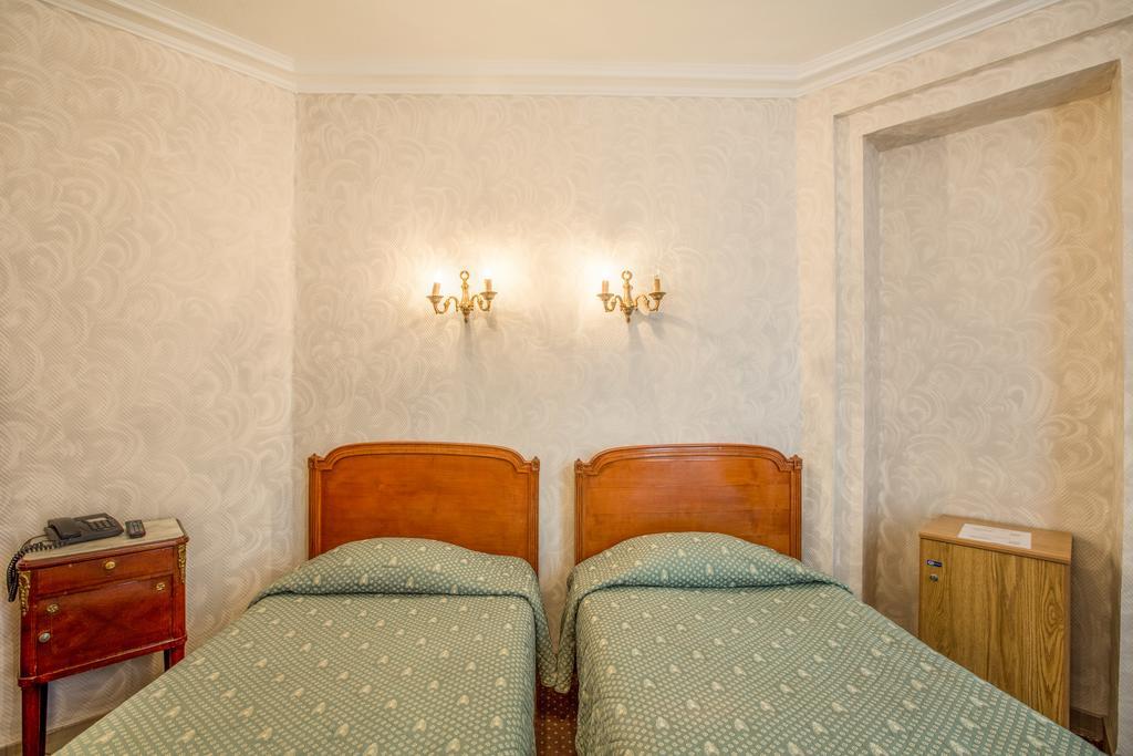 Prince Albert Louvre Hotel 2*