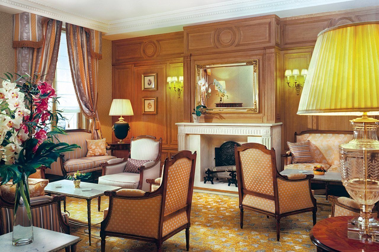 Mayfair Hotel 4*