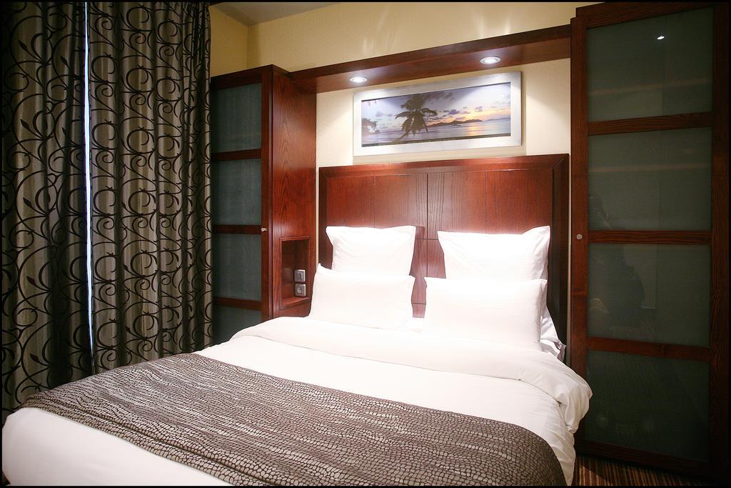 Hotel Grand Francais 3*