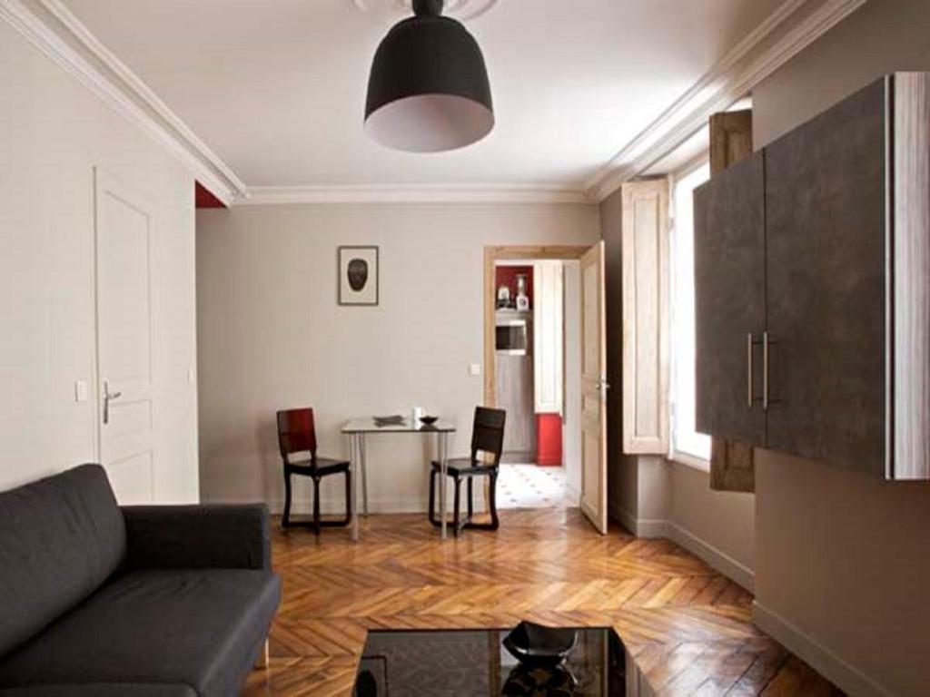 My Flat In - 8th Appartamento Parigi