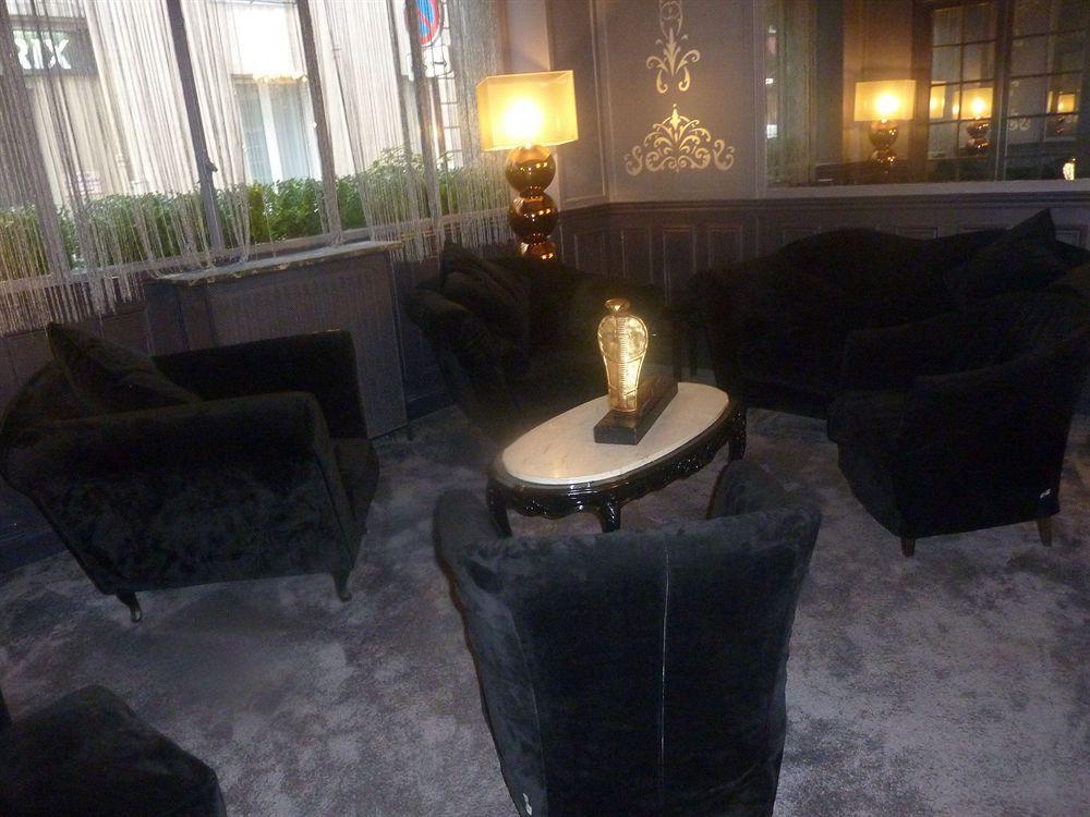 Prince Albert Louvre Hotel Paris