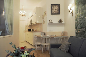 Apartment Louvre Opera Private Chicsuites *