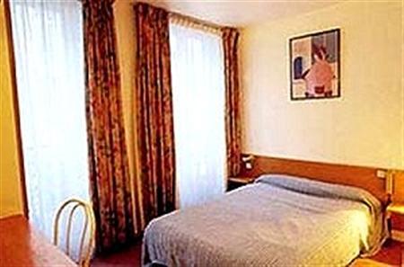 Hibiscus Republique Hotel