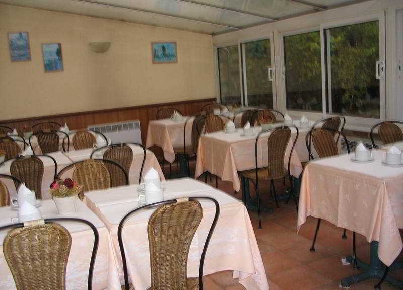 Le Quartier Bercy-square 3* Parigi