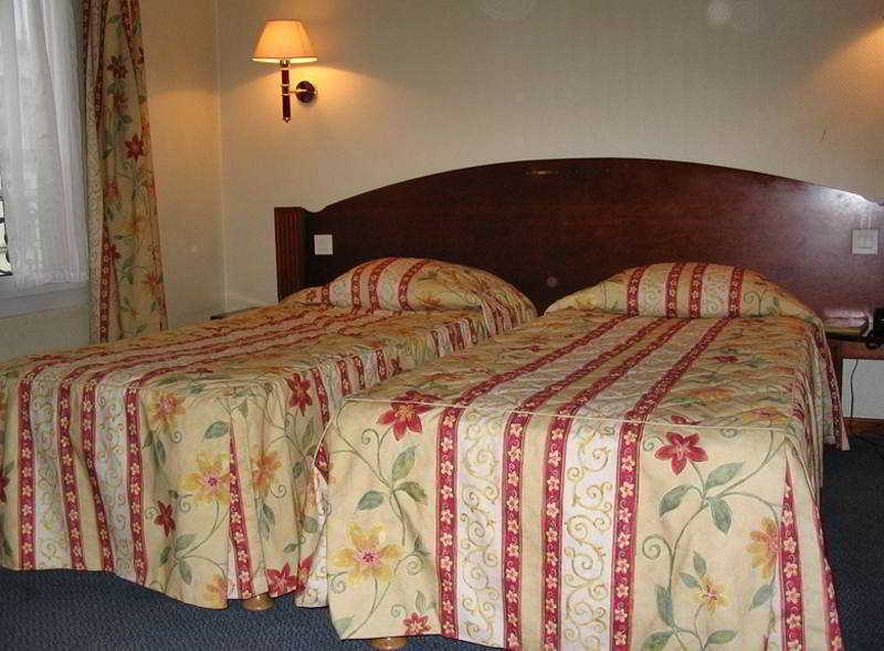 Le Quartier Bercy-square 3* Parigi