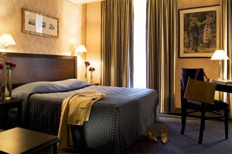 Unic Renoir Saint Germain Paris
