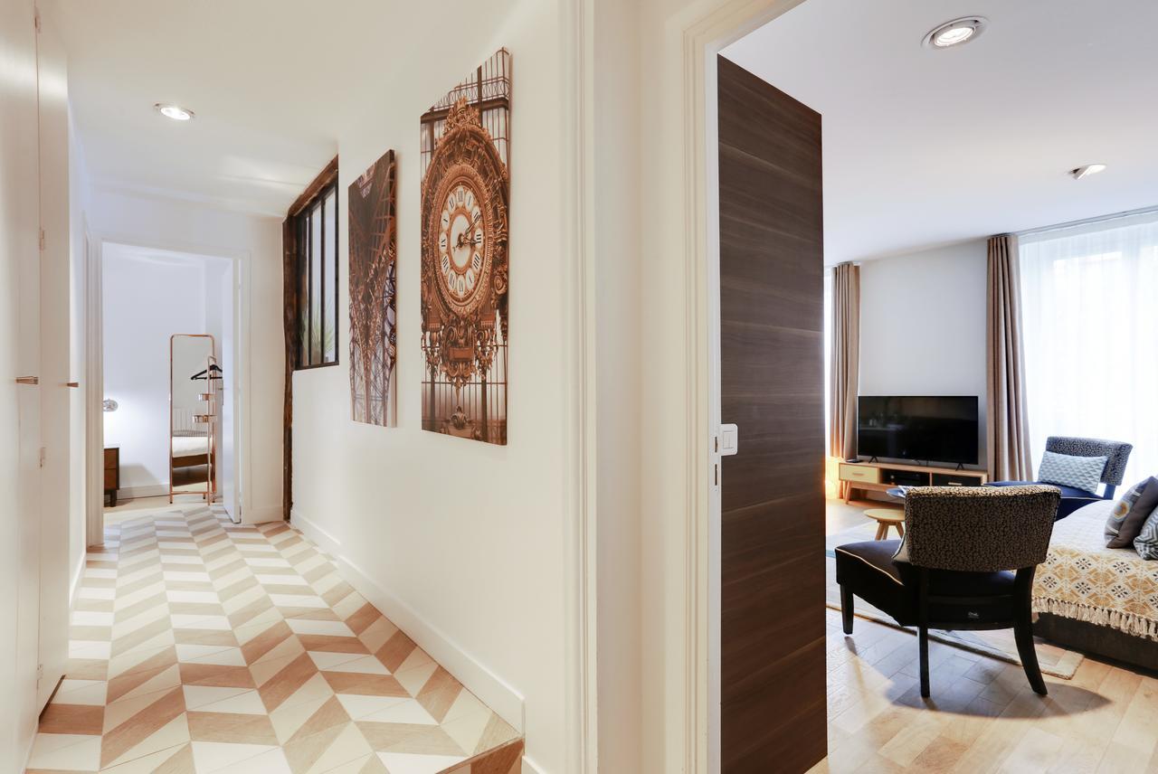 Centre - At Apartment