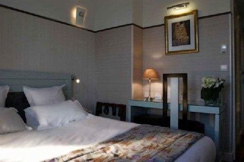 Eiffel Seine 3*