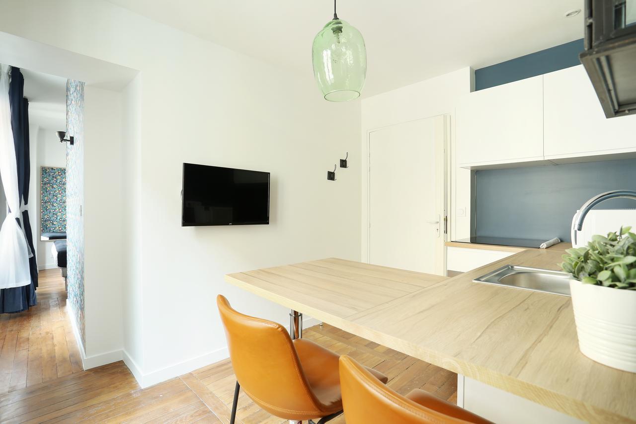 Rent A - Meslay Parigi