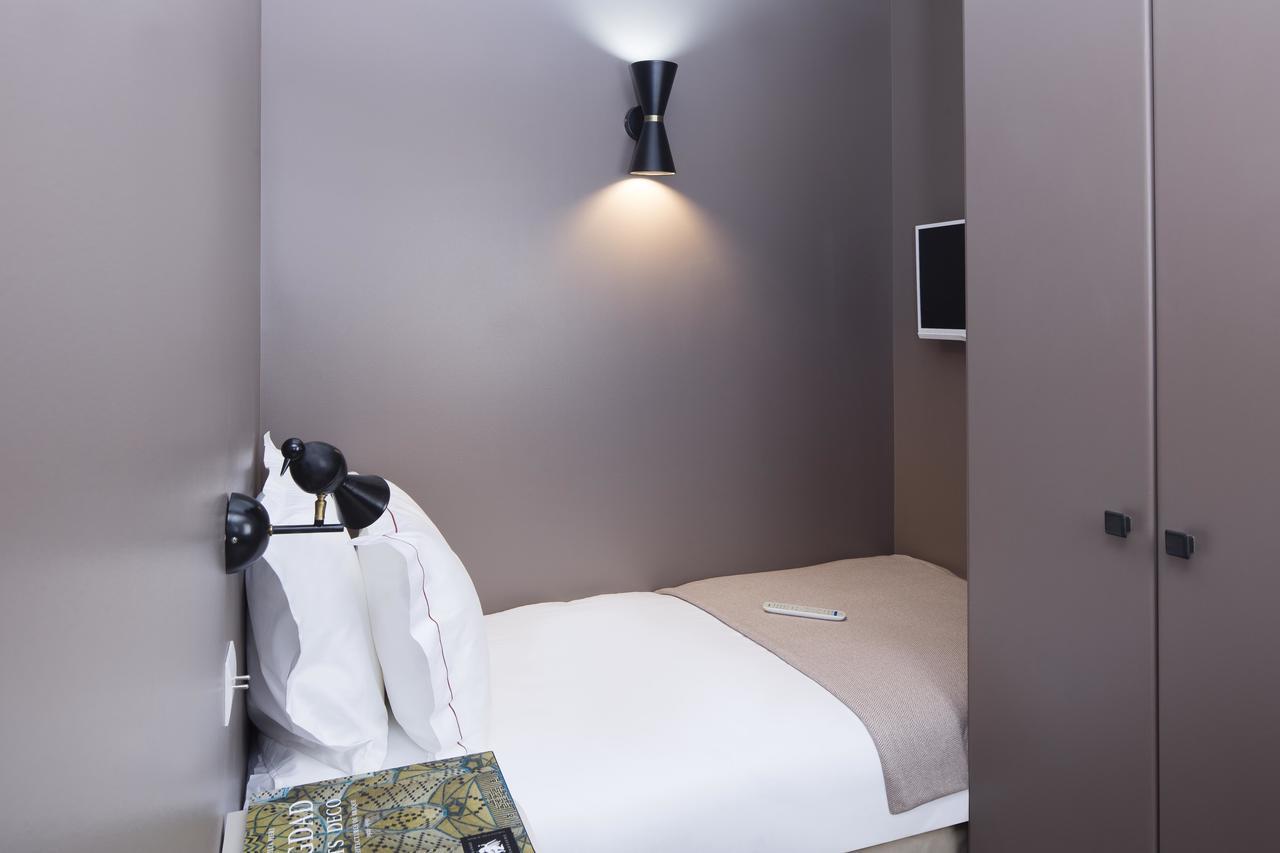 Céleste Batignolles Montmartre Parigi