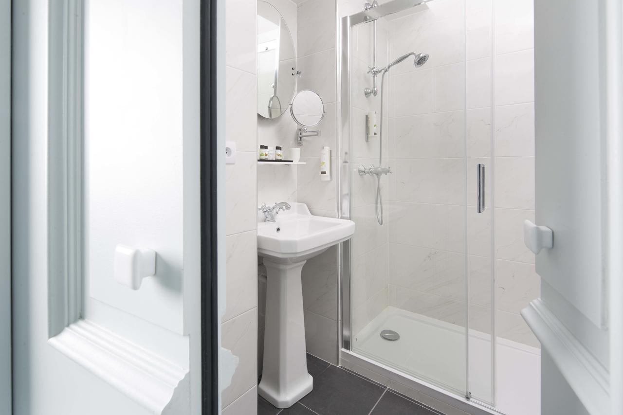 Céleste Batignolles Montmartre 4* Parigi