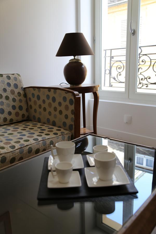 Le Clos De L'olivier Bed & Breakfast Parigi