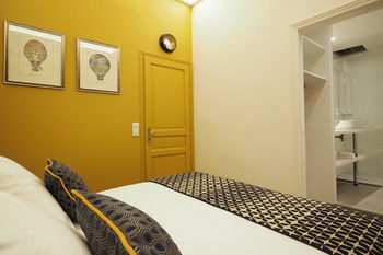 Louvre Opera Private Chicsuites