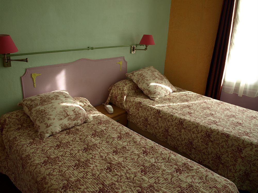 Hotel Mary's *