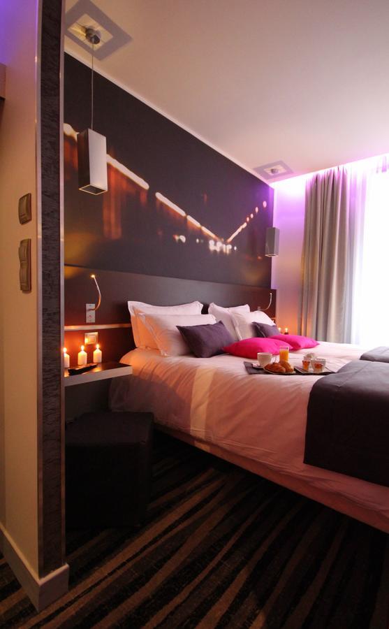 Lumières Montmartre Hotel 3*