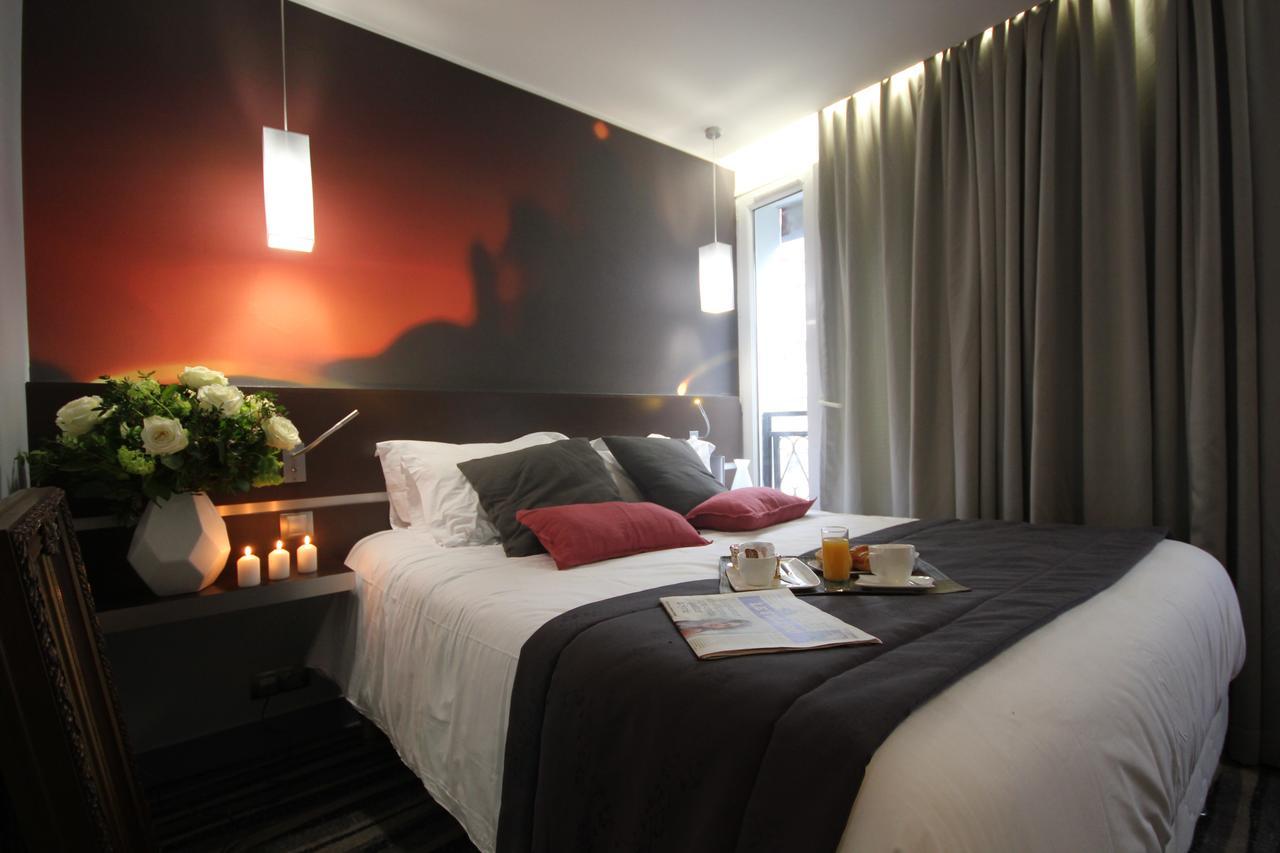 Lumières Montmartre Hotel