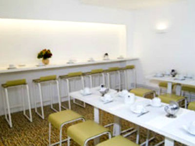 Hotel The Originals City, Lecourbe, Tour Eiffel 3*