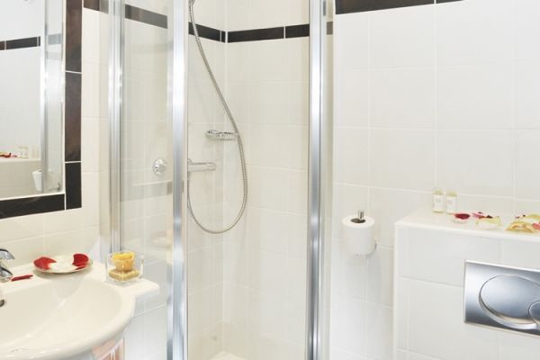 Carladez Cambronne Hotel 3*
