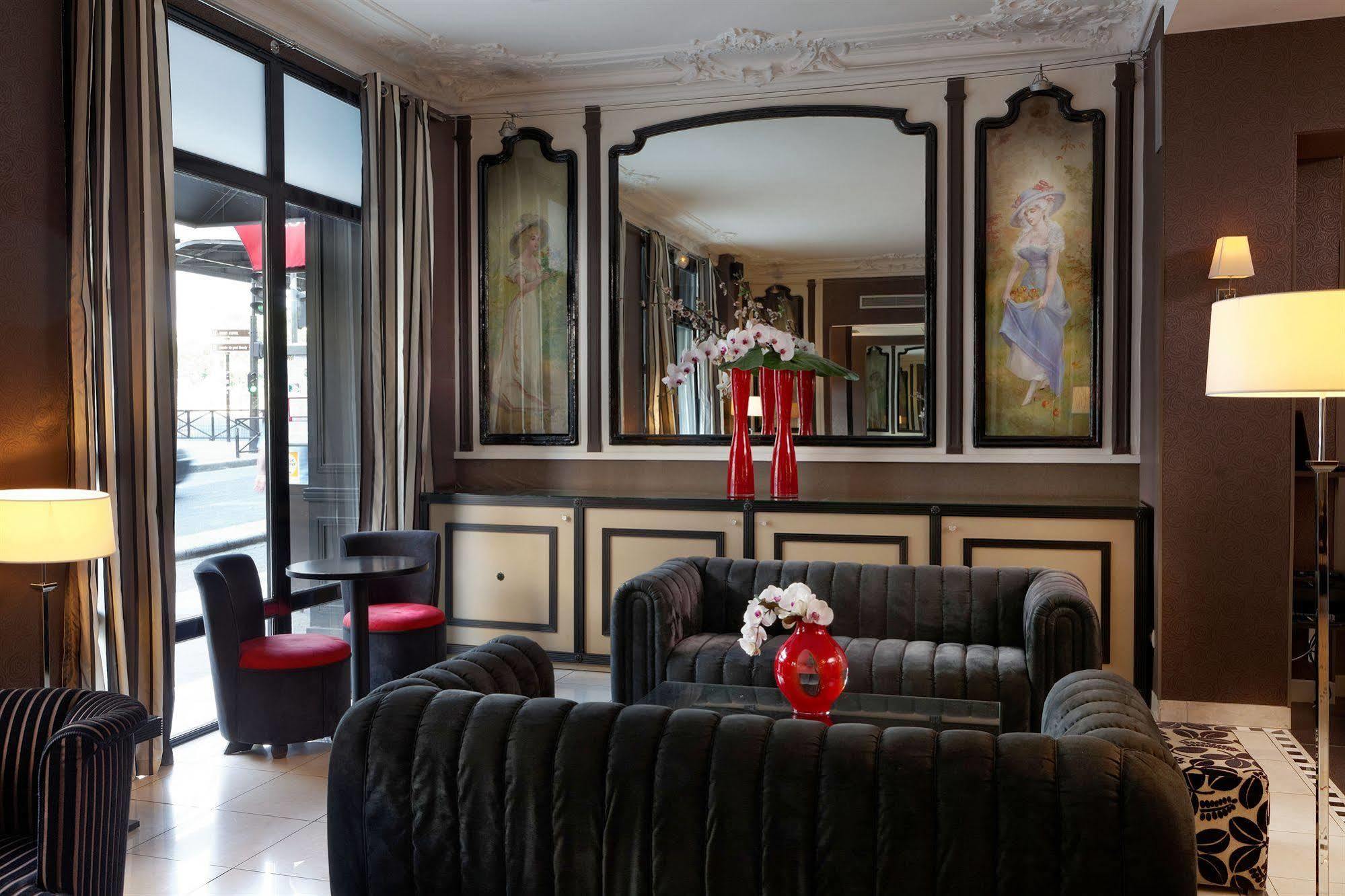 Hotel Eiffel Seine