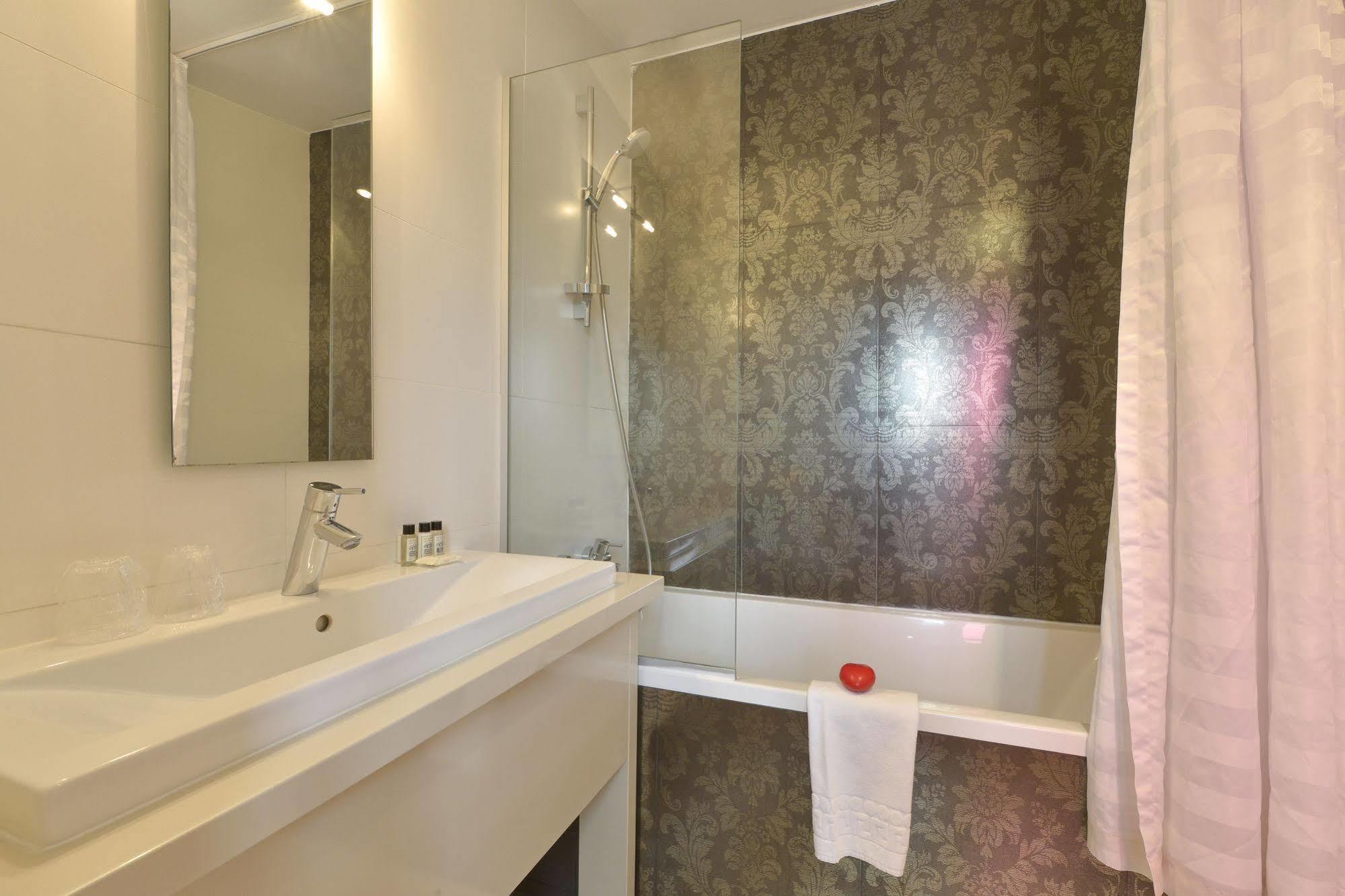 Le Quartier Bercy-square Hotel
