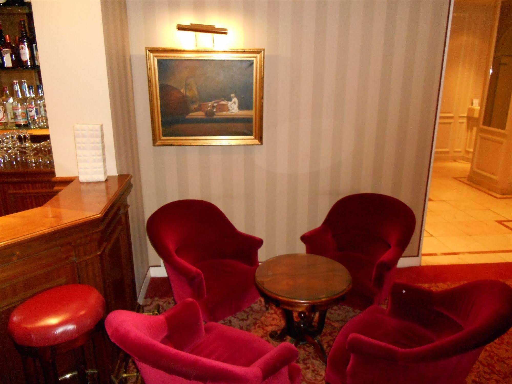 Serotel Lutece Hotel Paris