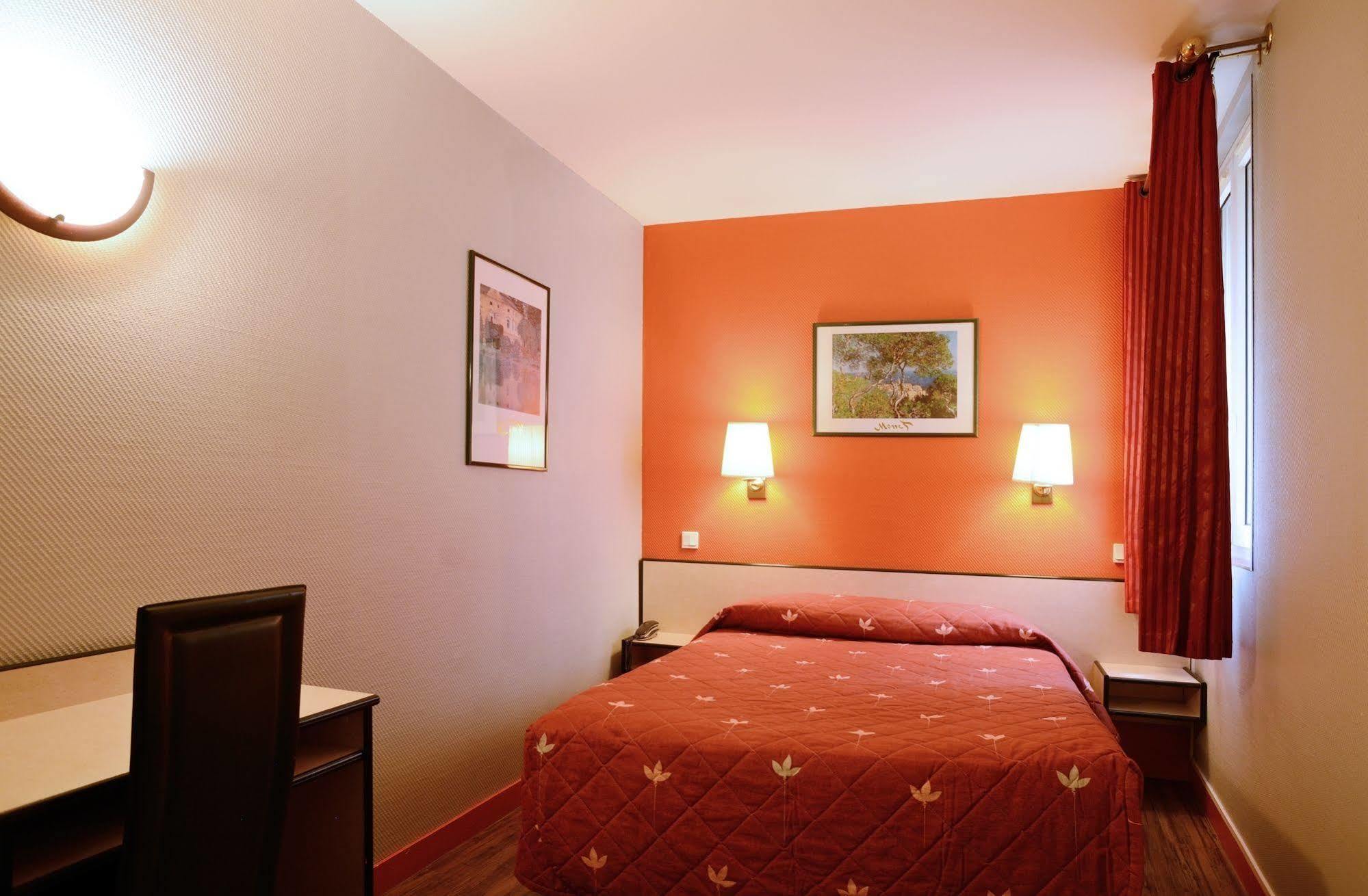 Pierre Nicole Hotel Parigi