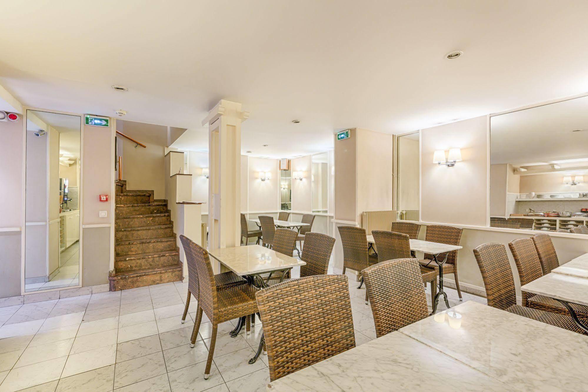 Hotel Charing Cross Parigi