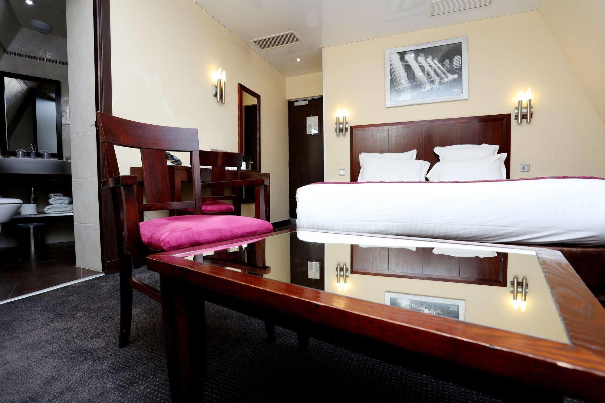 Grand Francais Hotel Parigi
