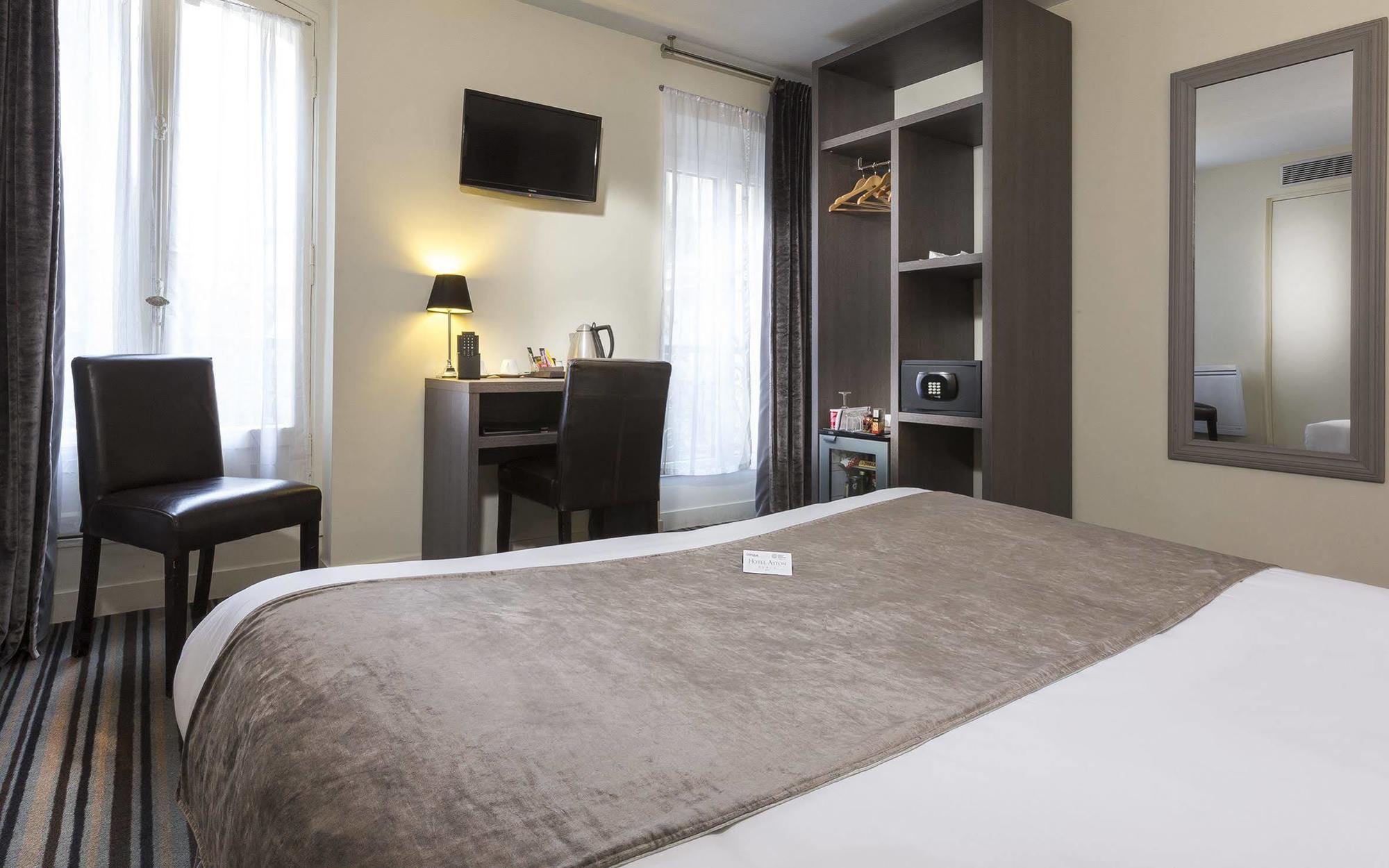 Aston Hotel 3*