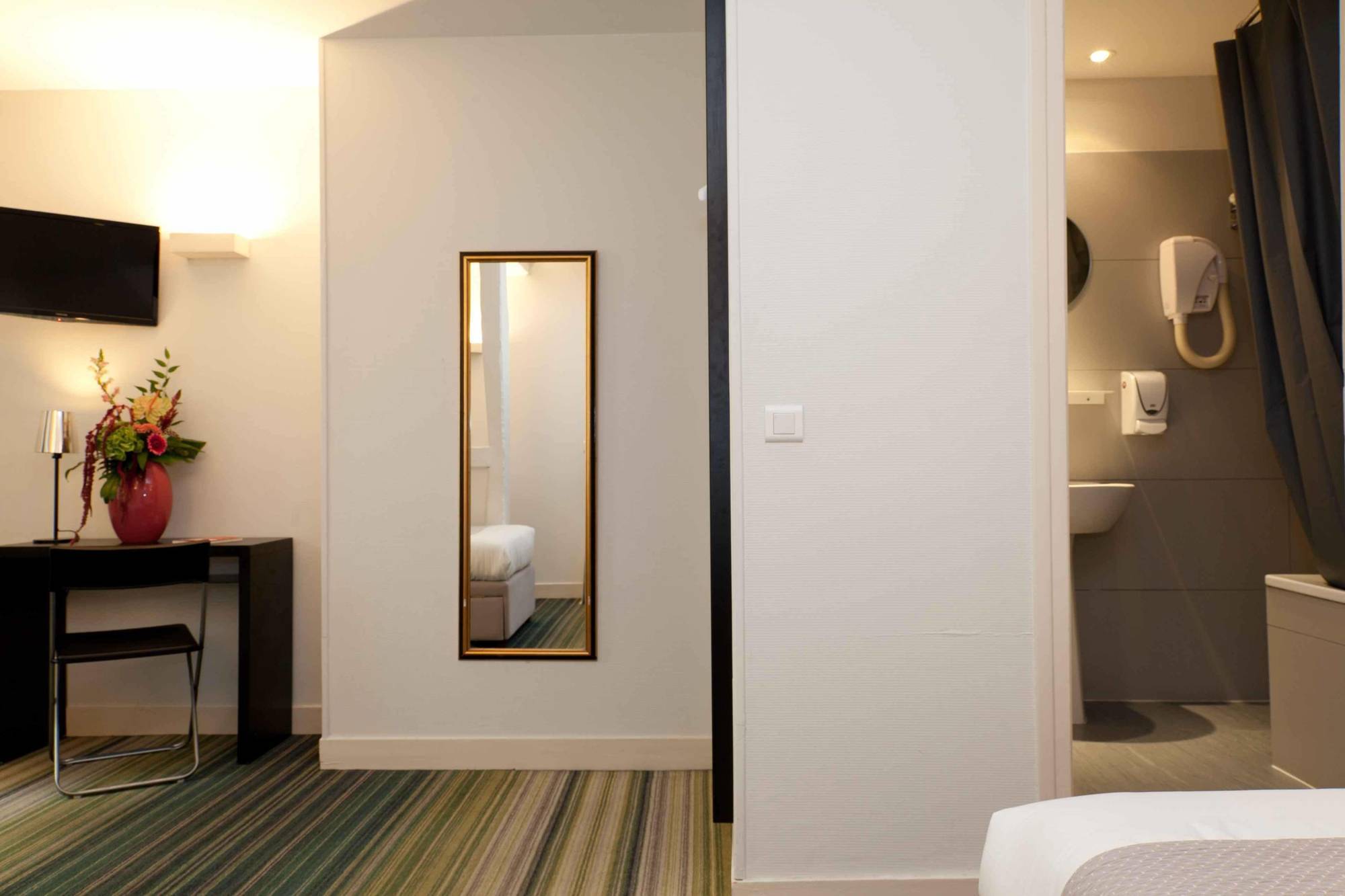 The Originals City, Lecourbe, Tour Eiffel Hotel