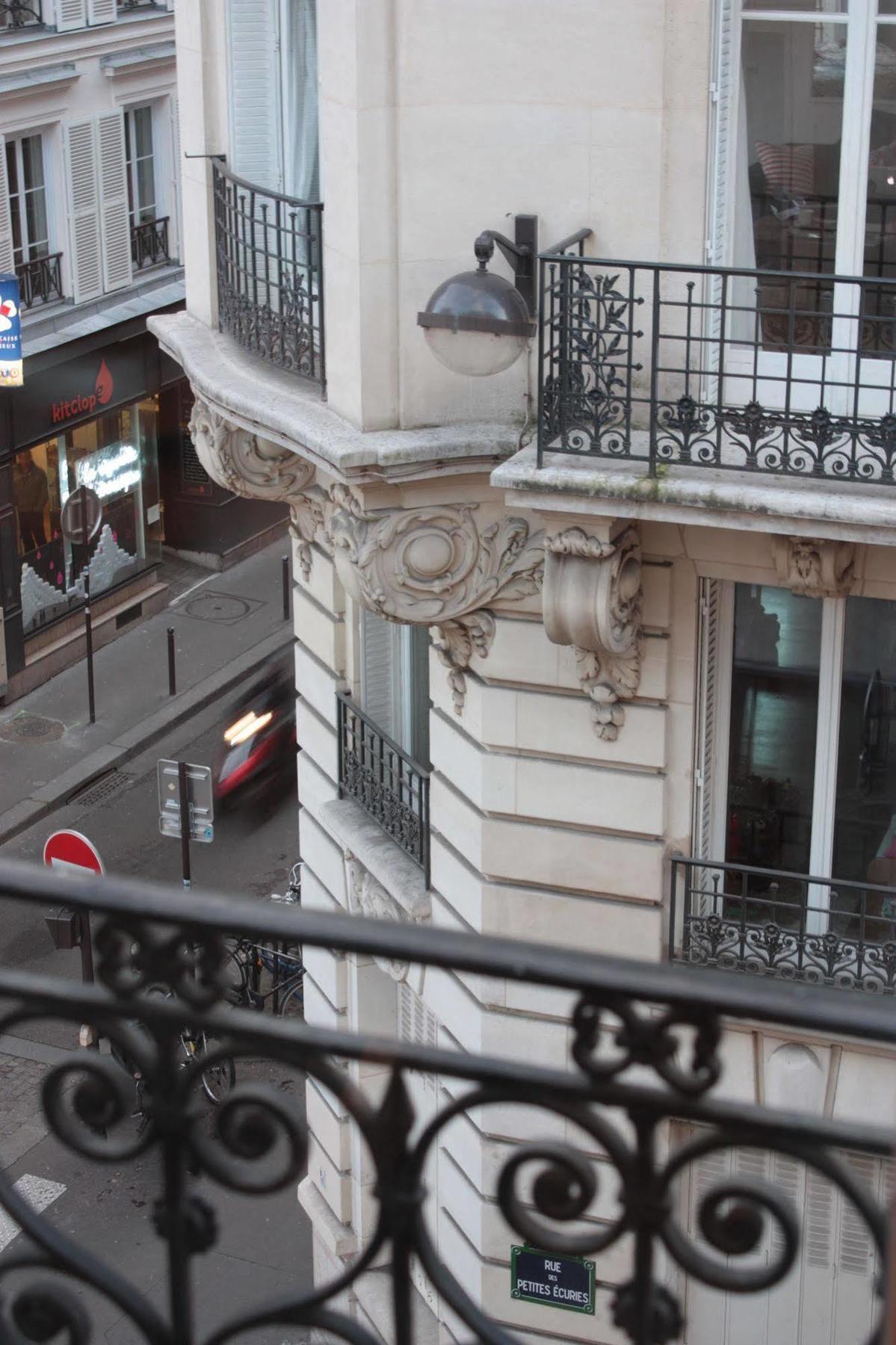 Hauteville Opera 3*