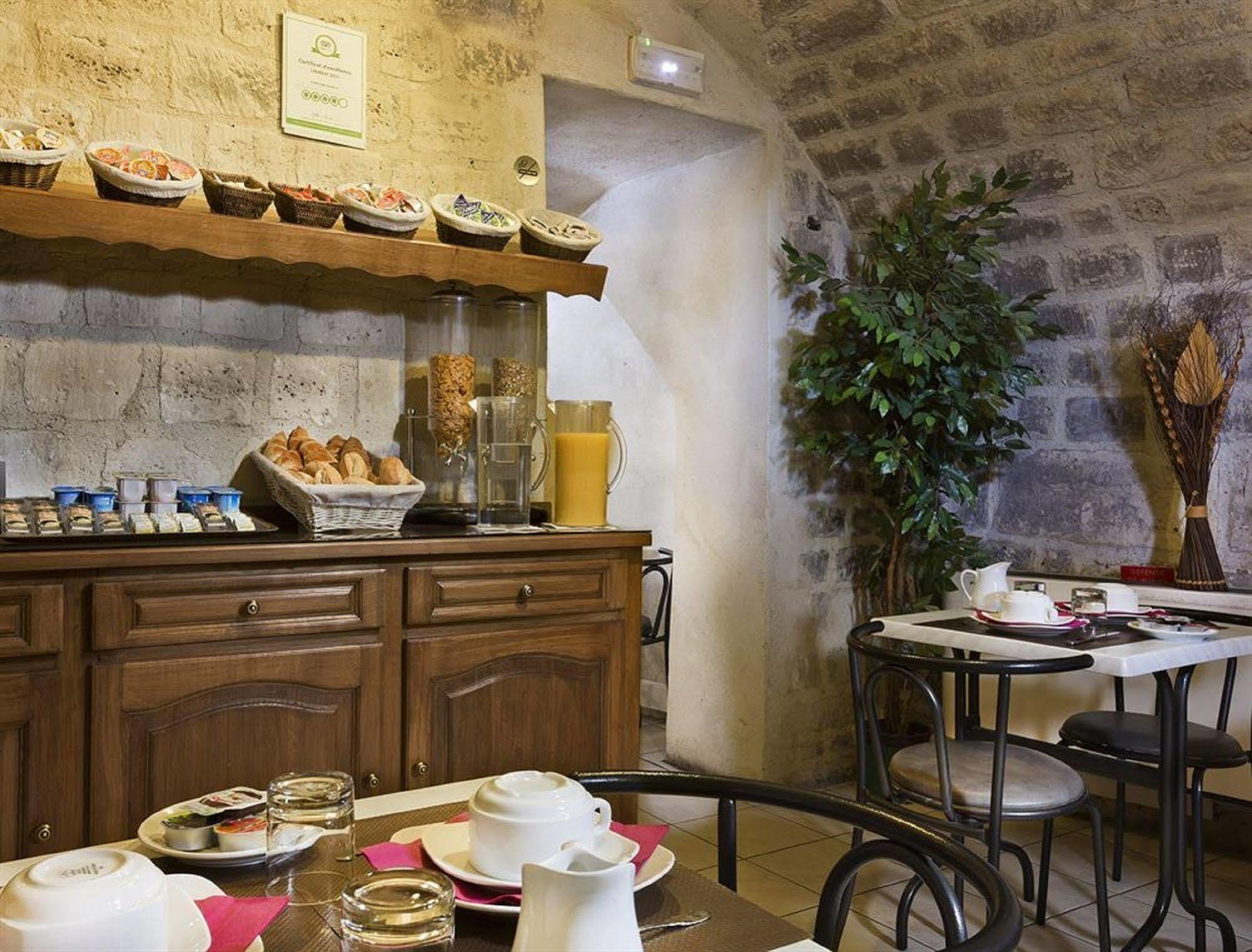 Hotel French Theory Paris
