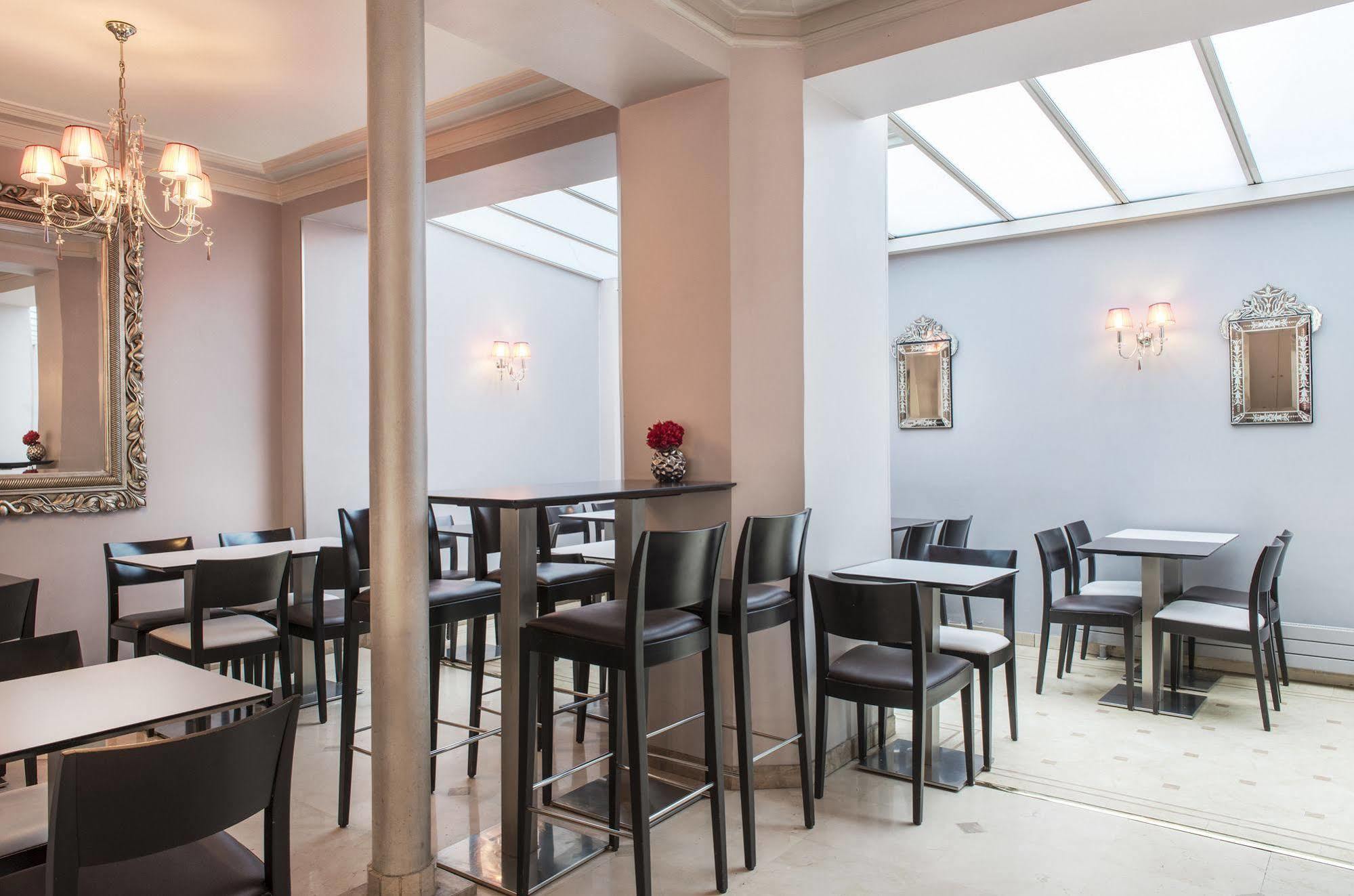 Corona -rodier- Hotel Paris