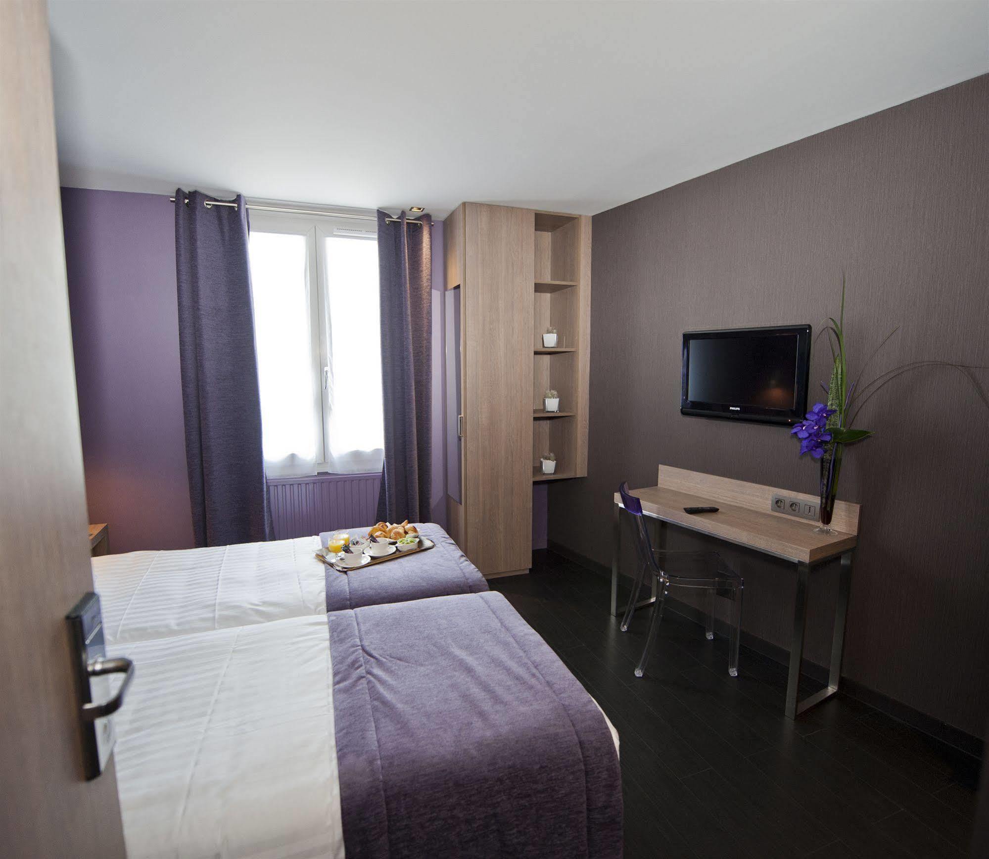 Saint-charles Hotel