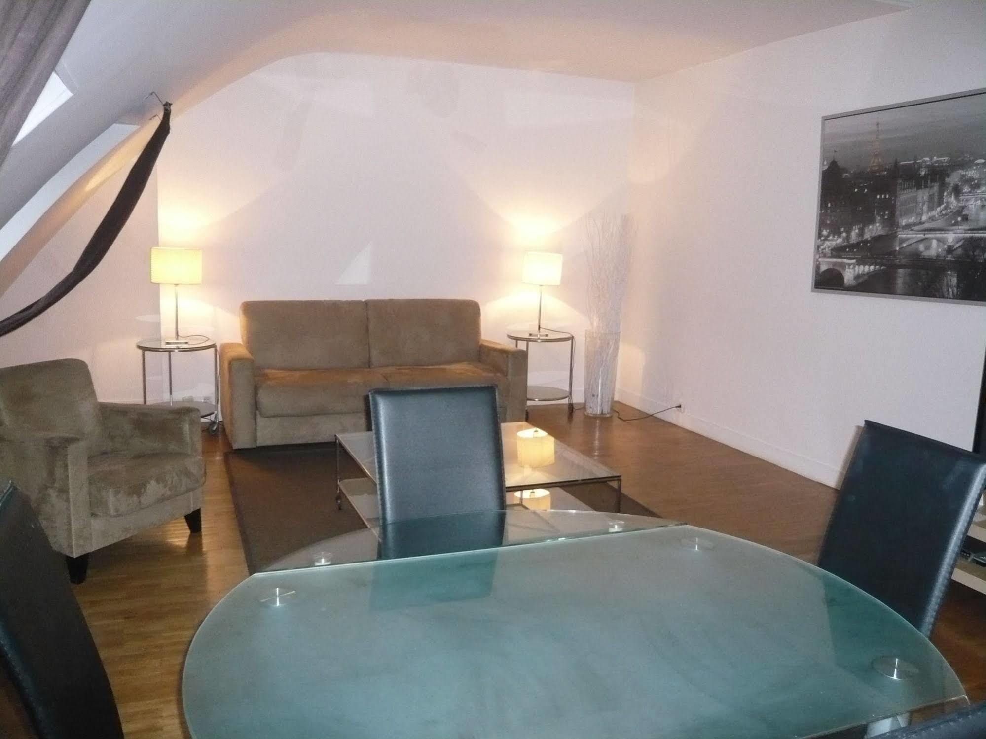 Hotel Bridgestreet Opera Montmartre Parigi