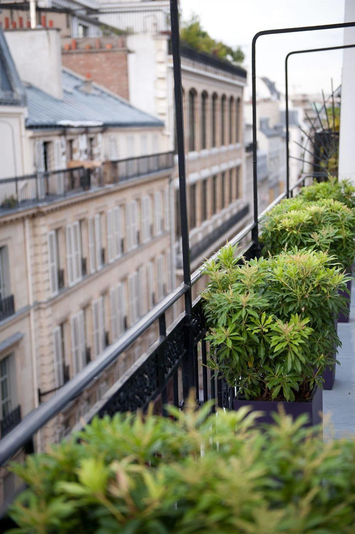 Hotel Monna Lisa Champs Elysées 4*