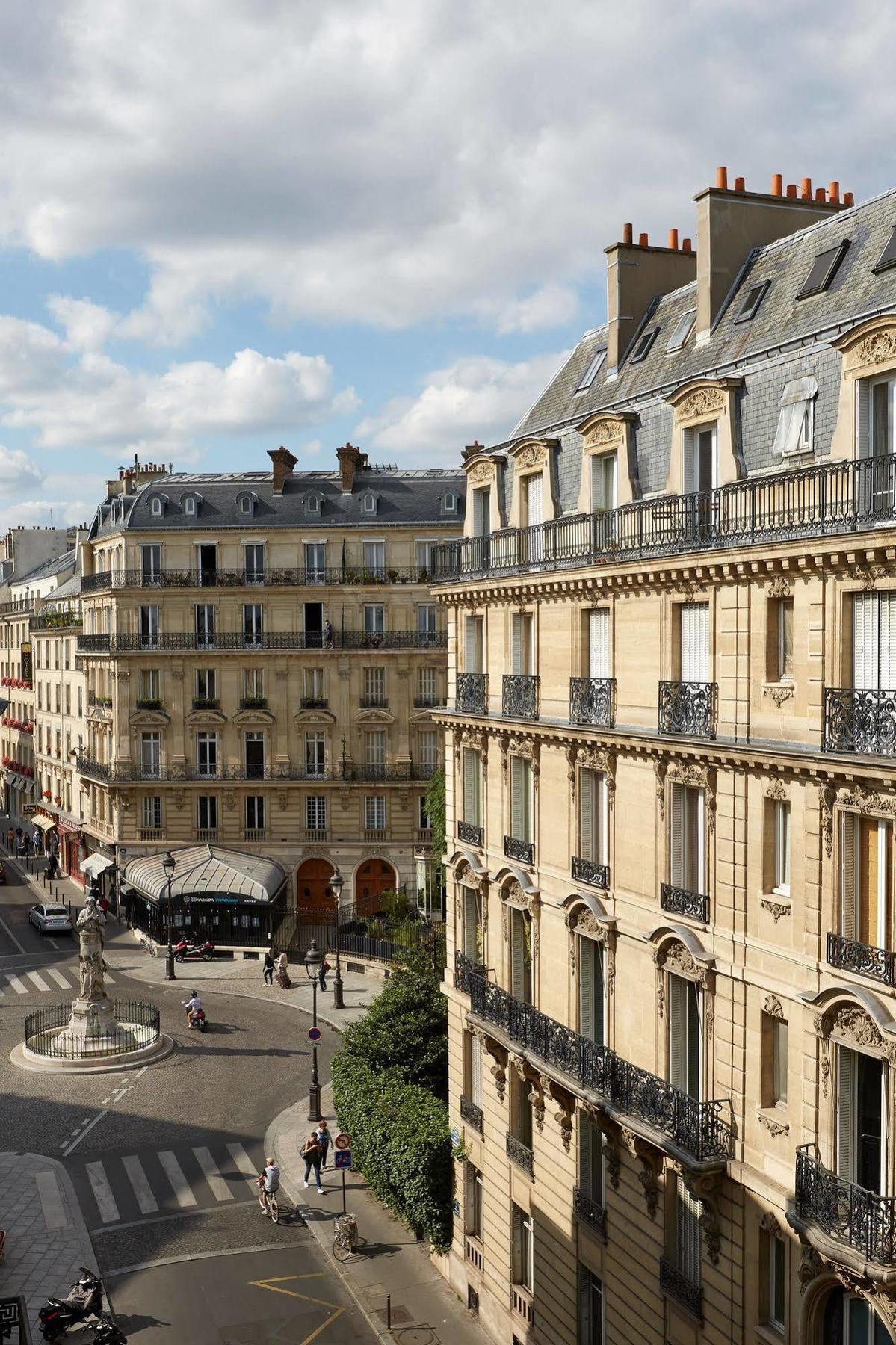 Antin St Georges 2* Parigi