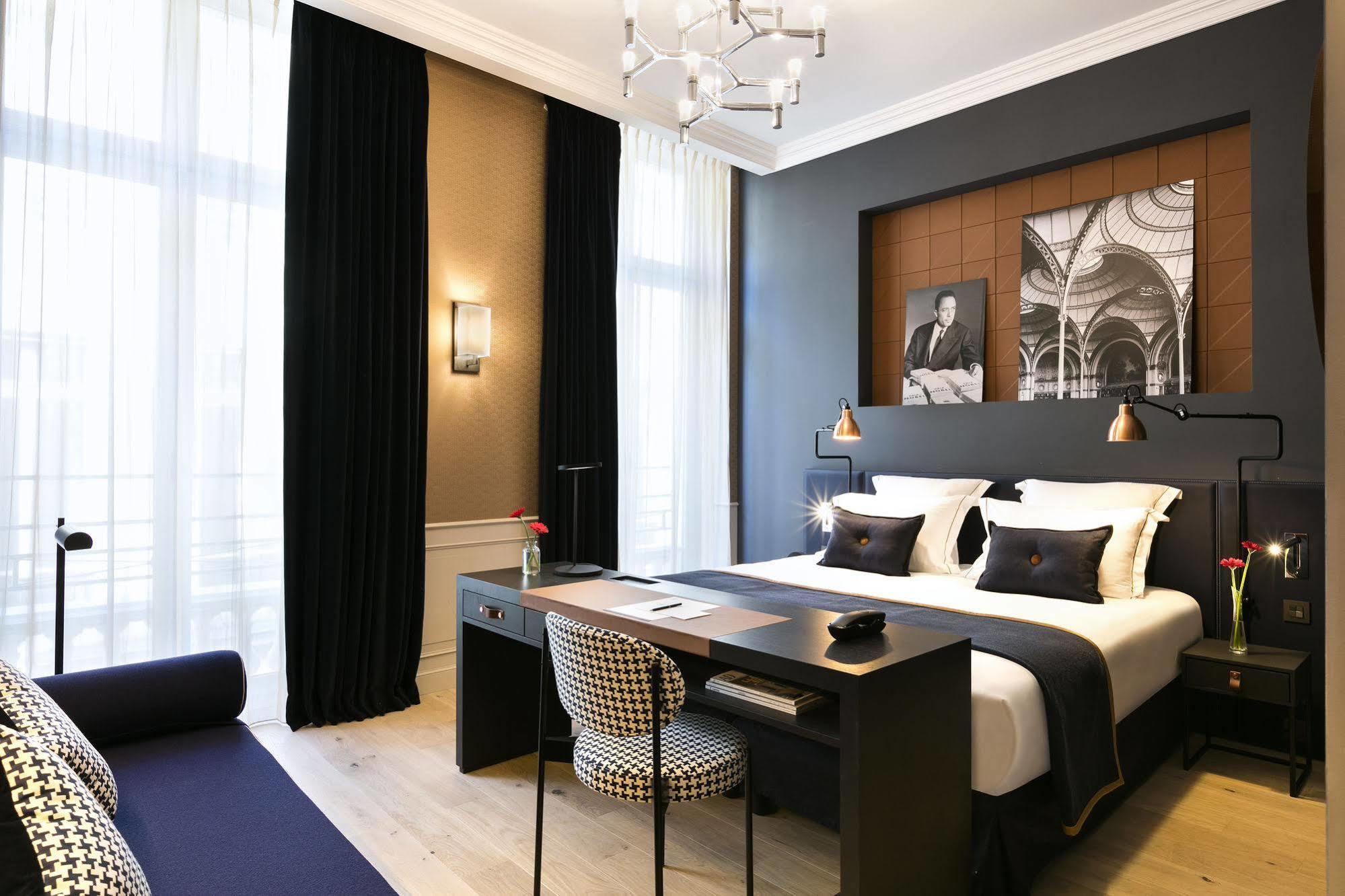 Square Louvois Hotel 4*