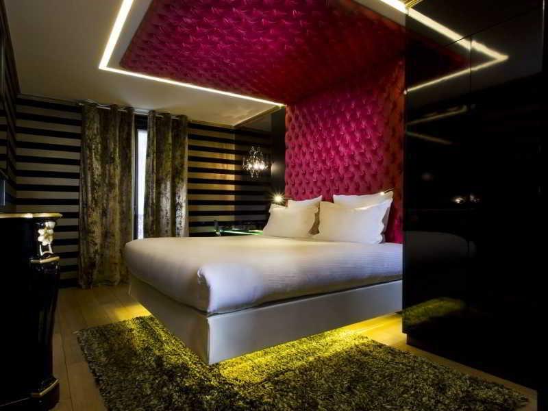 New Republique - Ex Albert's 4*