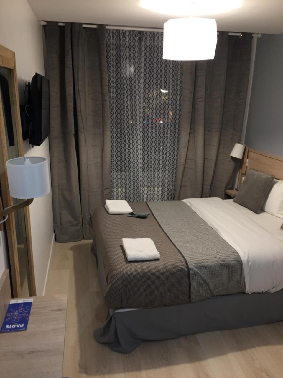 Hotel Ménil Bon Temps Parigi