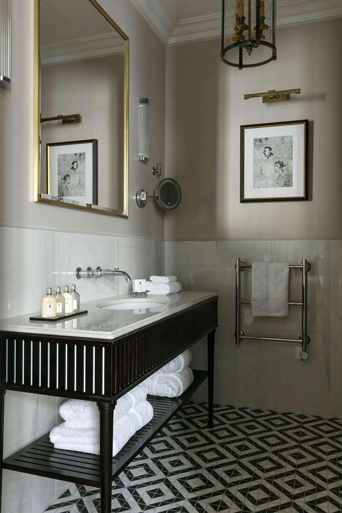 Les Jardins Du Faubourg & By Shiseido Hotel Paris