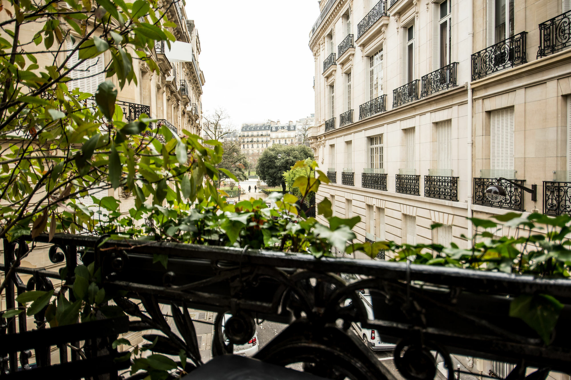 Hotel Mate Alain - Champs-elysées 4*